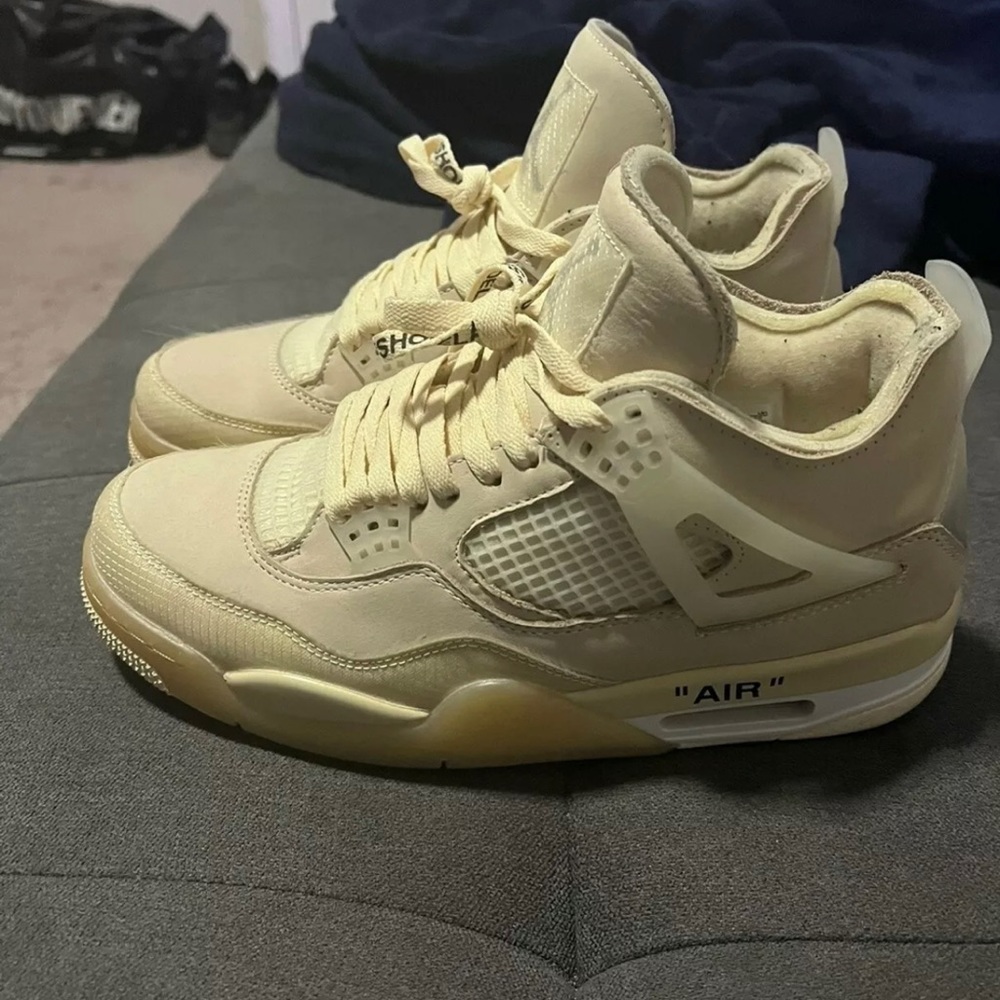 Off-White Air Jordan 4 “Sail” size 10M/11.5W